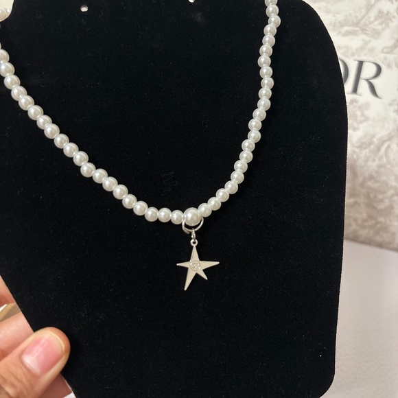 Chanel Logo Charm - Picture 2 of 6